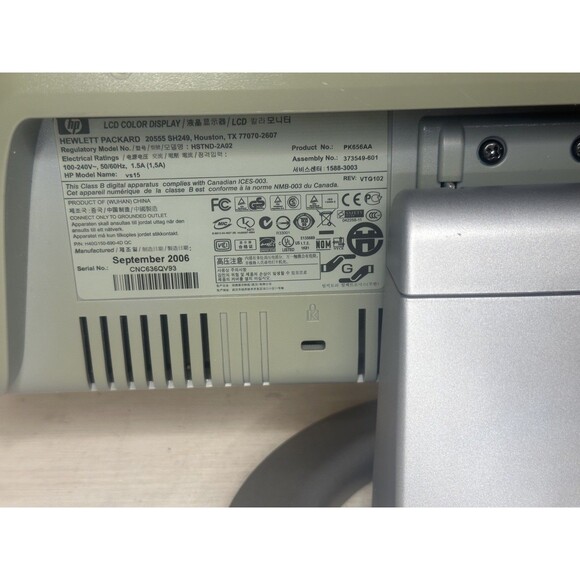 HP VS15 15" LCD VGA Monitor With Built In Speakers Gaming Retro Monitor READ - Picture 6 of 7